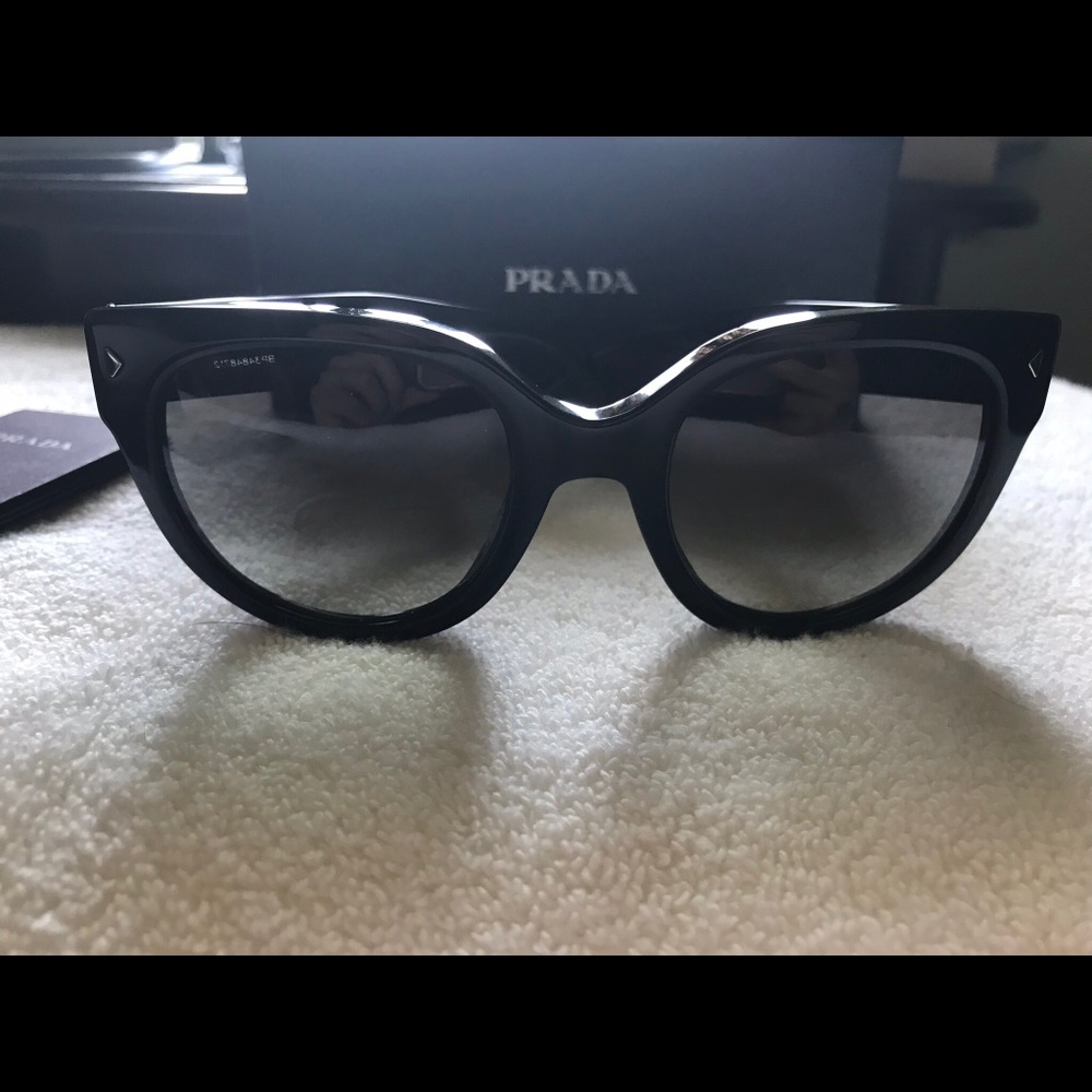 Prada 170S Size 54 Round Sunglasses
